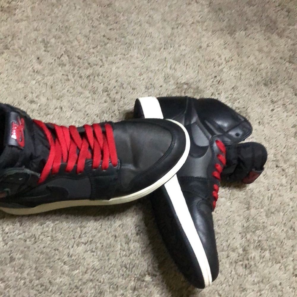 Air Jordan 1 Retro High OG Young Kids - Picture 11 of 16